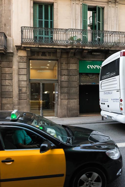 Four Petals Barcelona Boutique Apartments Exterior photo